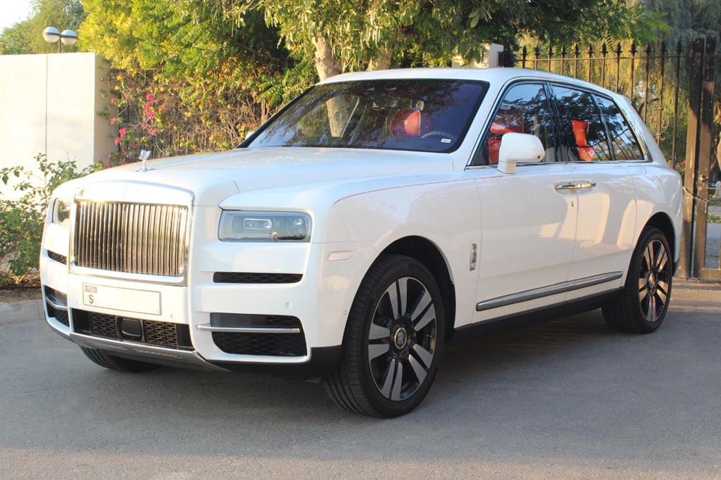 Rolls Royce Cullinan أبيض 2021 تأجير دبي