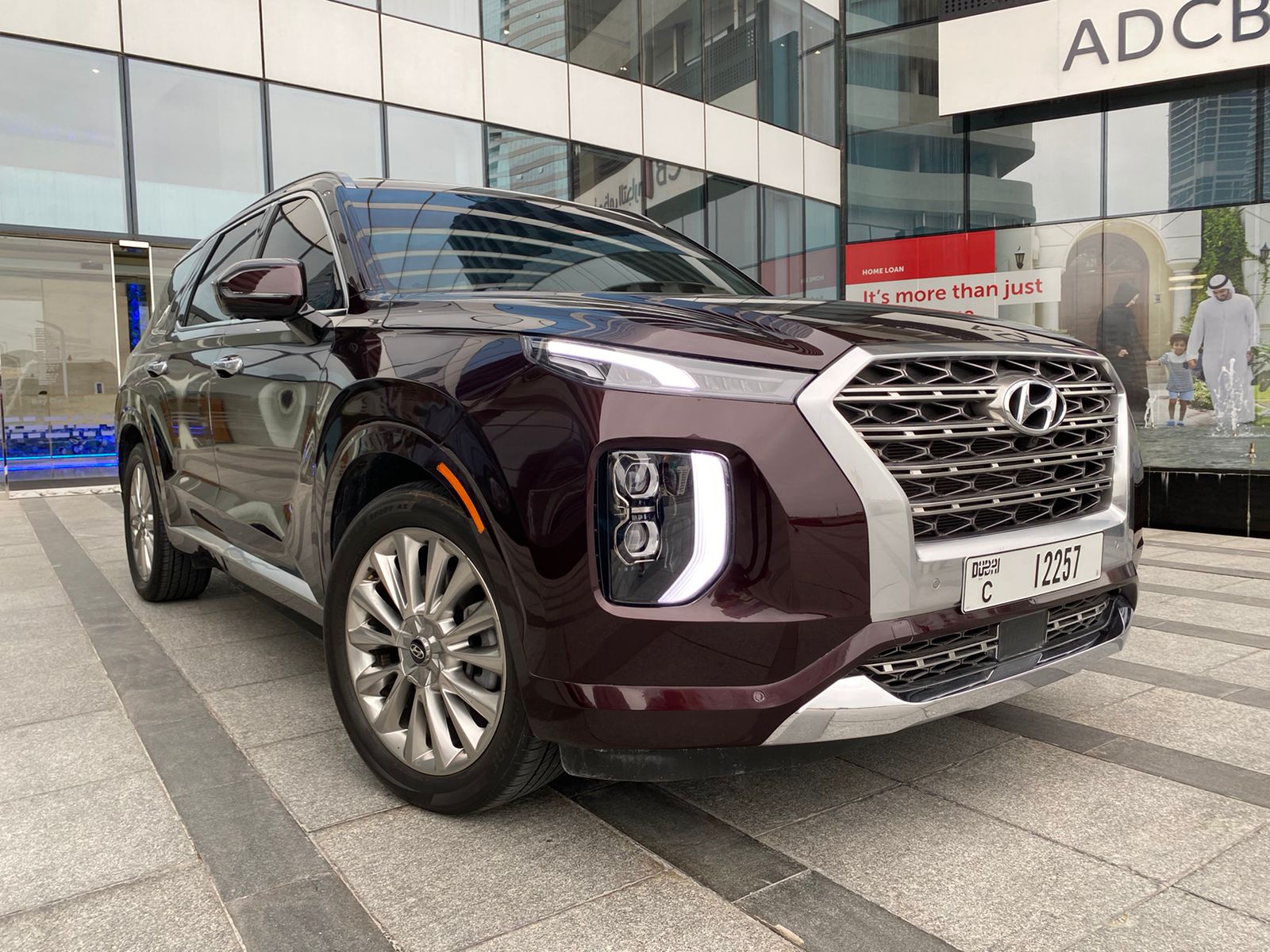 HYUNDAI PALISADE أحمر 2020 تأجير دبي