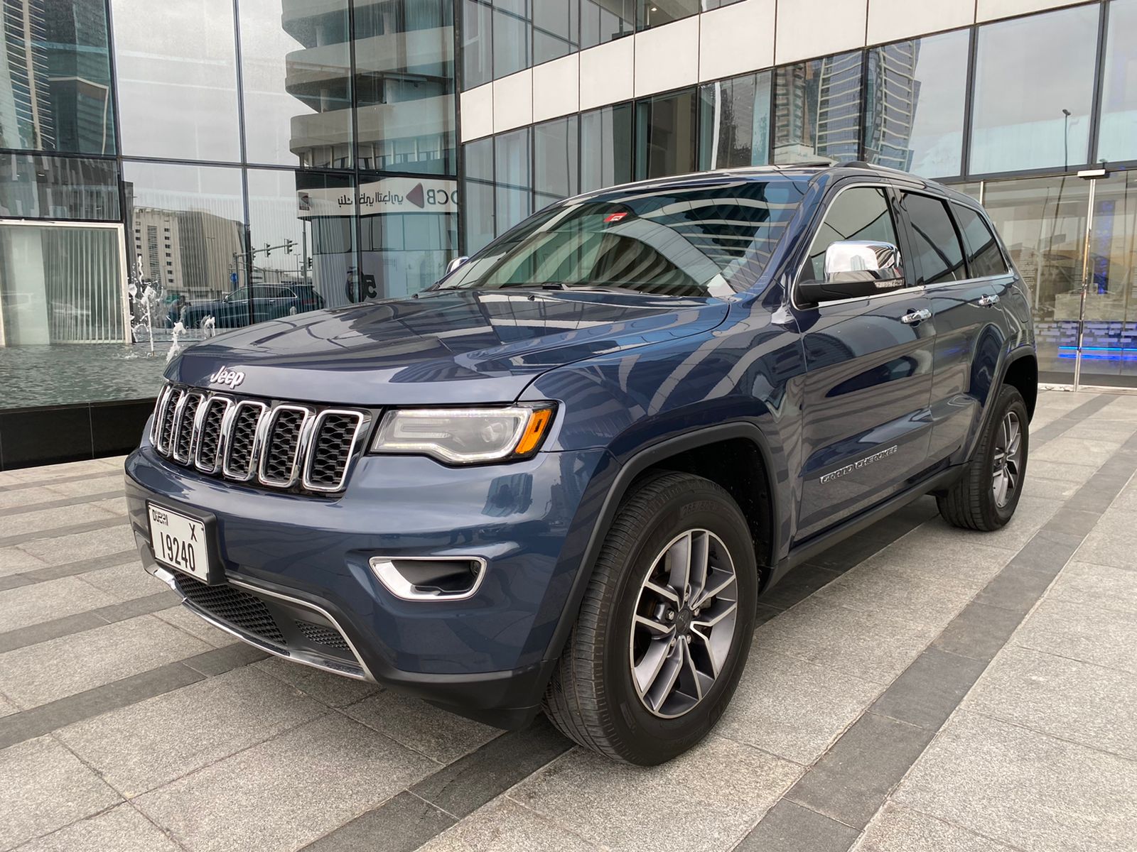 JEEP GRAND CHEROKEE  أزرق 2021 تأجير دبي