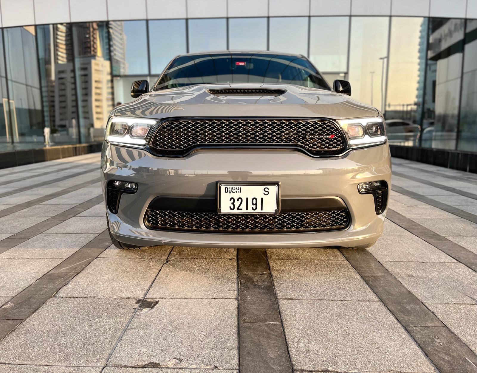 DODGE DURANGO  رمادي 2021 تأجير دبي