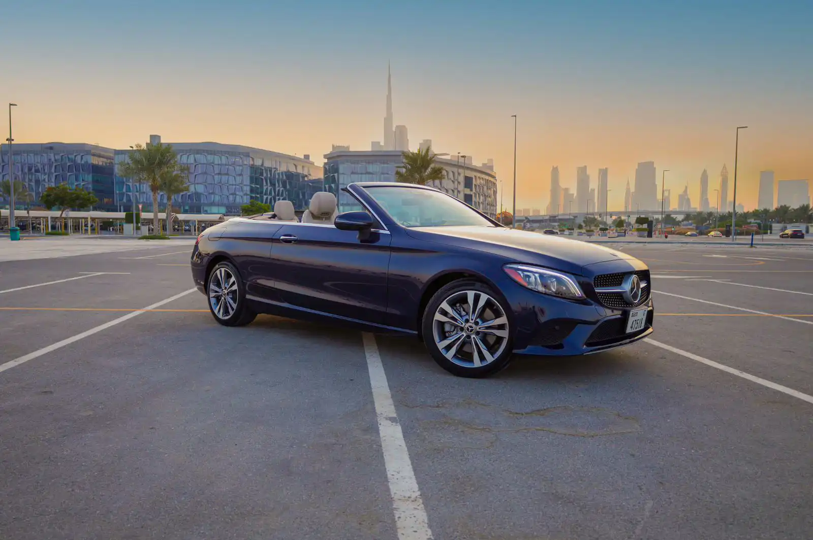 Mercedes Benz C300  2022 location dubaï