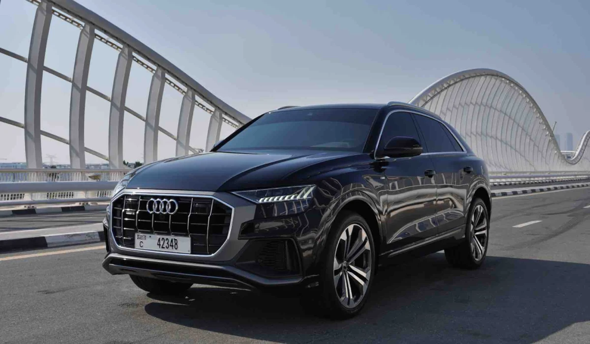 Audi Q8 أسود 2022 تأجير دبي