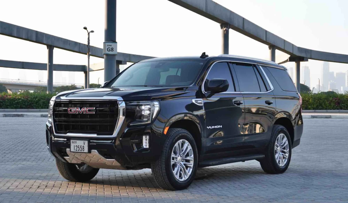 GMC YUKON أسود 2022 تأجير دبي