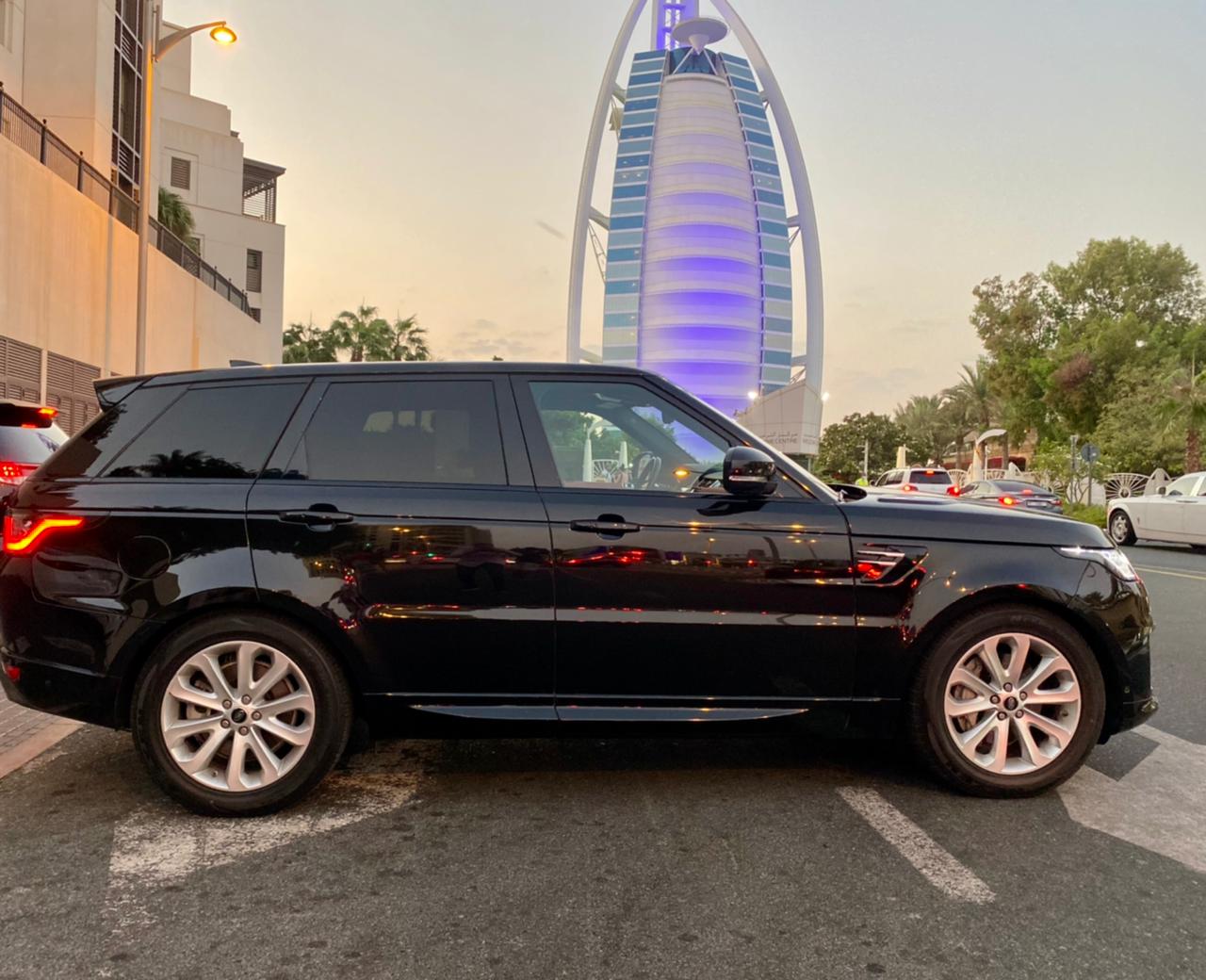 hire RANGE ROVER HSE SPORT BLACK 2019 in dubai