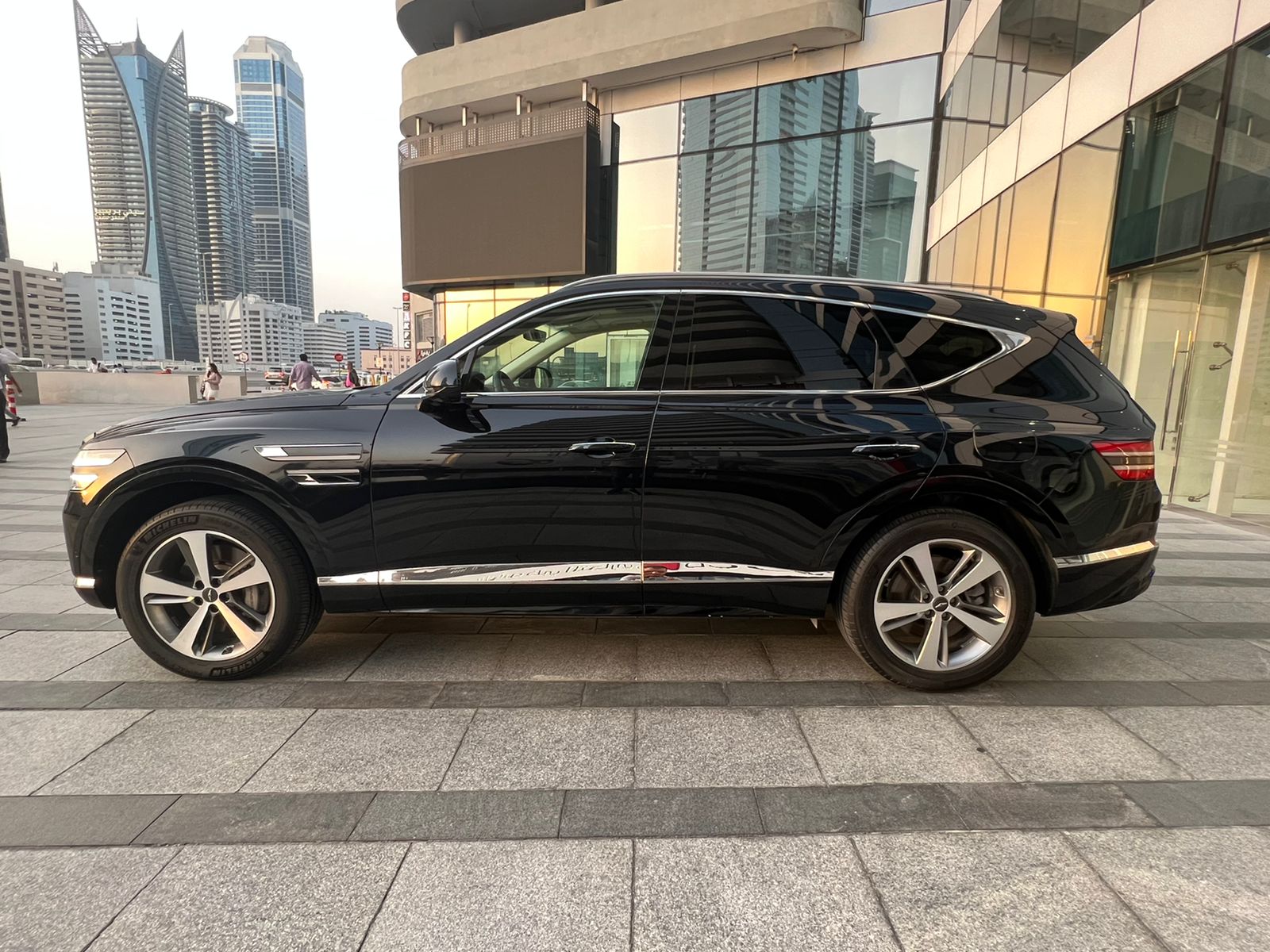 استئجار Hyundai Genesis GV80 أسود 2021 فى دبي