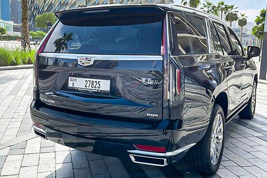 استئجار Cadillac Escalade أسود 2023 فى دبي