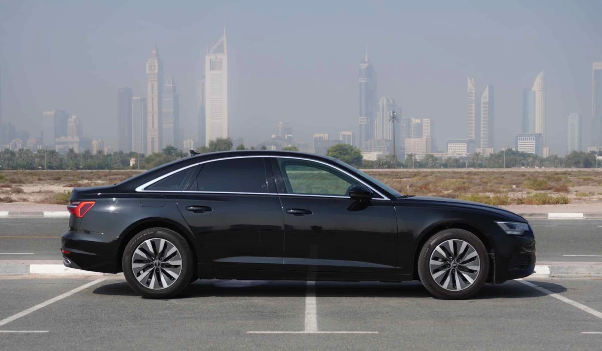 استئجار Audi A6 أسود 2022 فى دبي