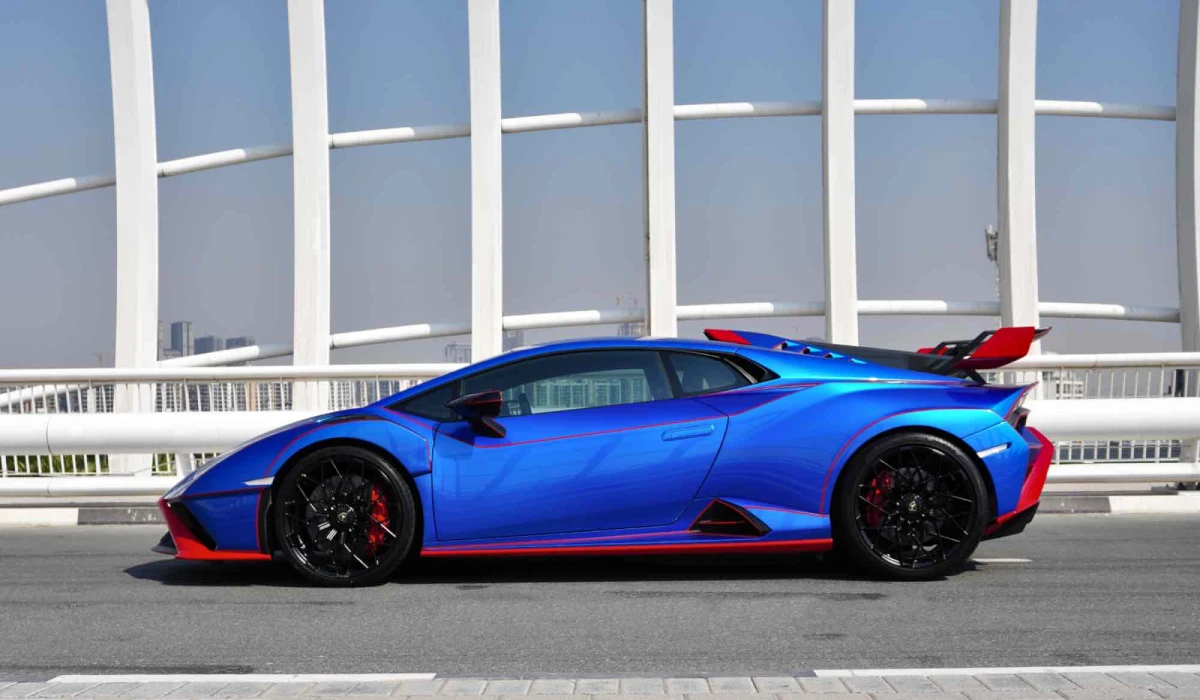 louer Lamborghini Huracan STO BEIGE 2022 à Dubaï