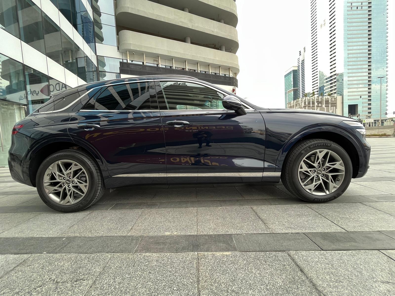 استئجار GENESIS GV70  أزرق 2022 فى دبي