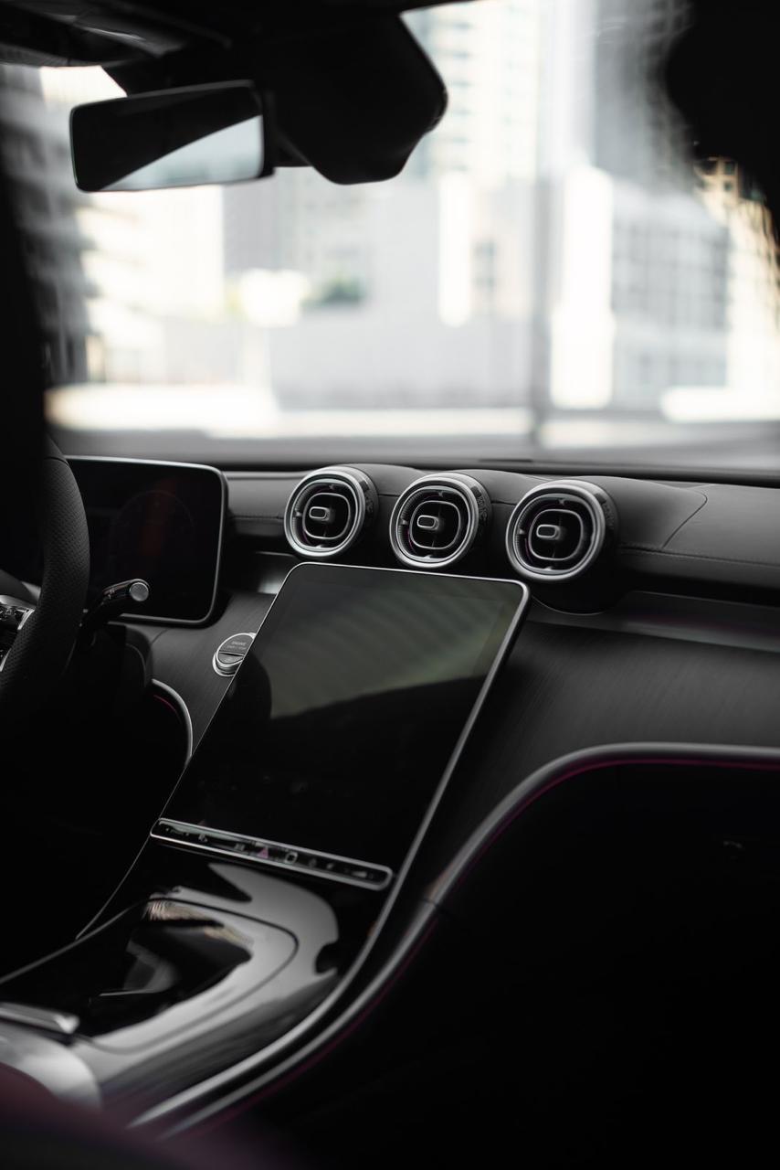 арендовать Mercedes-Benz C200 Black GCC  в Дубае