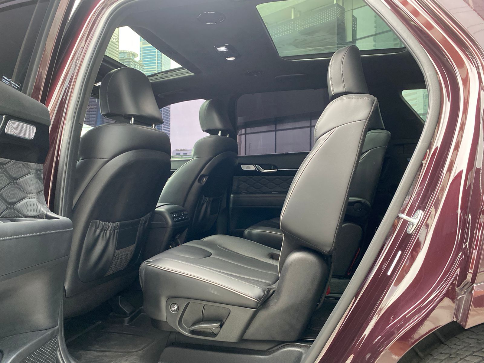 تاجير HYUNDAI PALISADE أحمر 2020 فى دبي