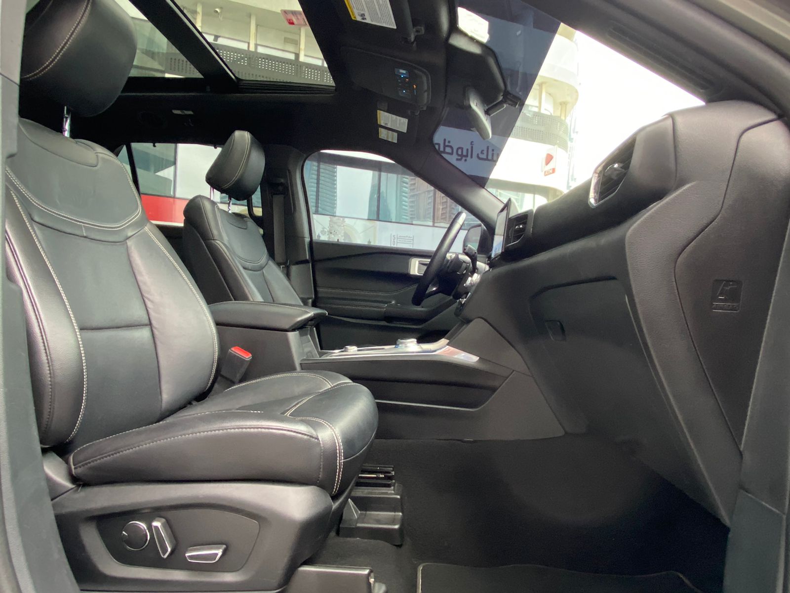 تاجير FORD EXPLORER ST  رمادي 2020 فى دبي