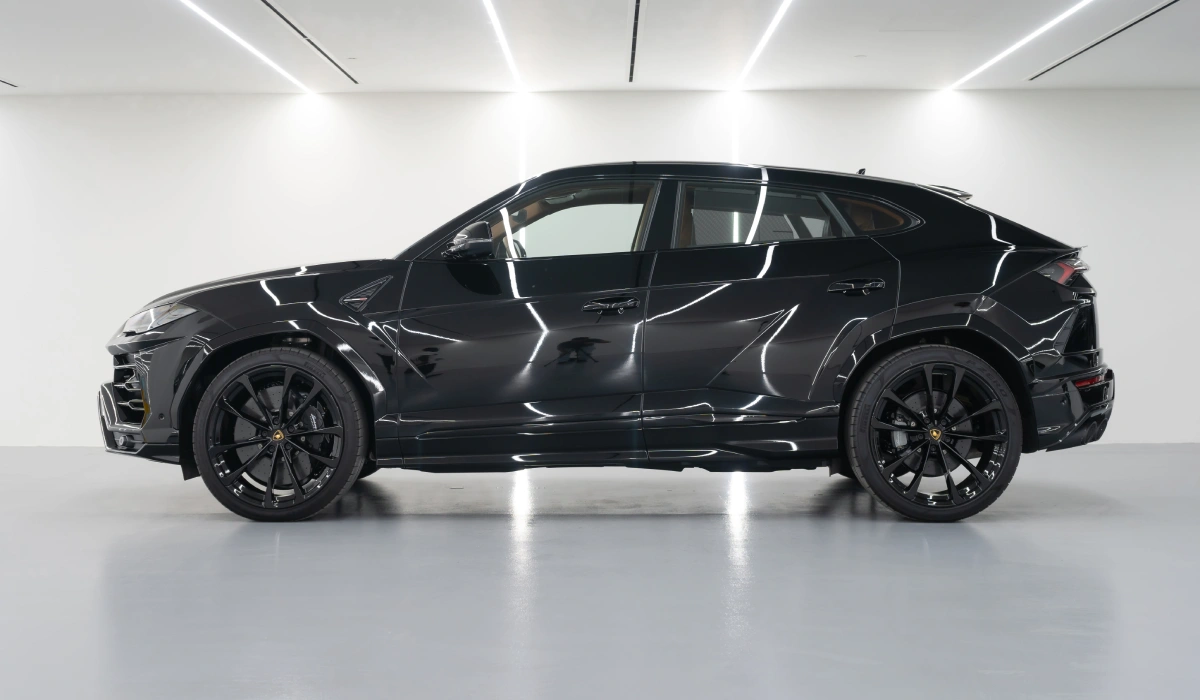 louer Lamborghini Urus BLACK 2022 à Dubaï