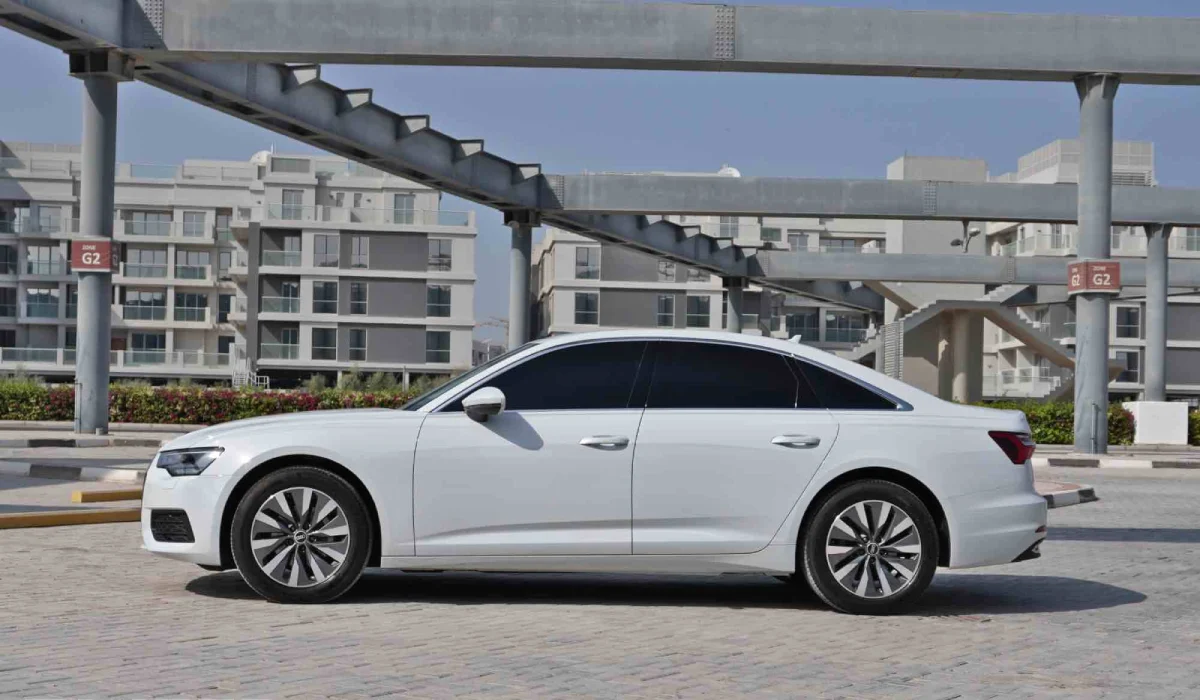 تاجير Audi A6 أبيض 2022 فى دبي