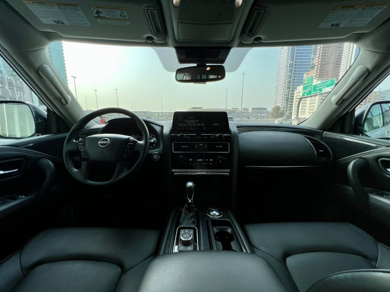 تاجير NISSAN PLATINUM   2021 فى دبي
