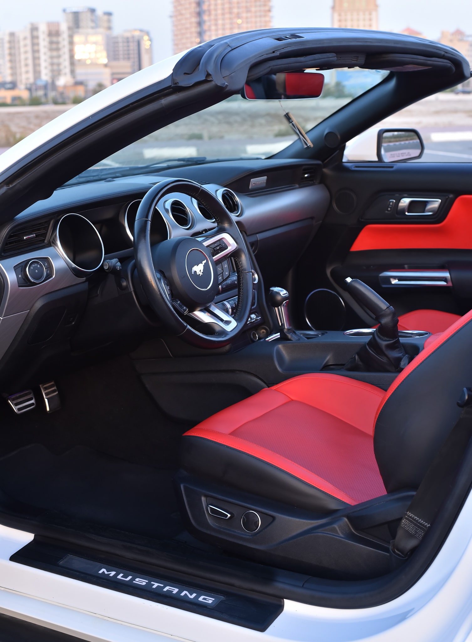 rent Ford Mustang V4 Convertible WHITE 2021 in dubai