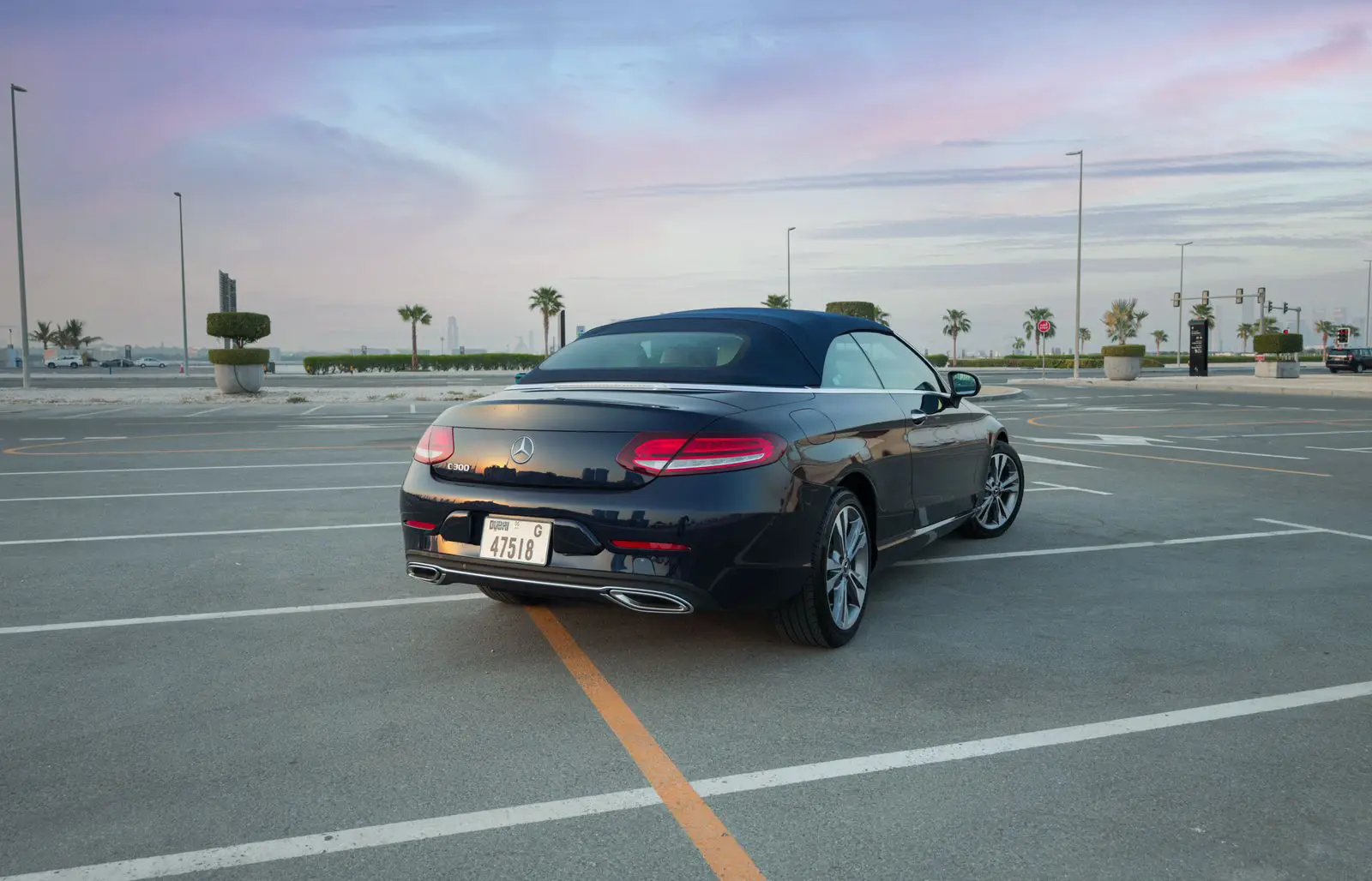 louer Mercedes Benz C300  2022 à Dubaï