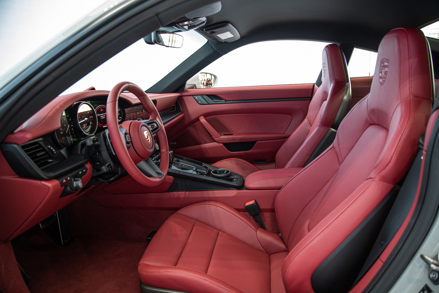 rent Porsche 911 Carrera GTS Spyder BLUE 2024 in dubai