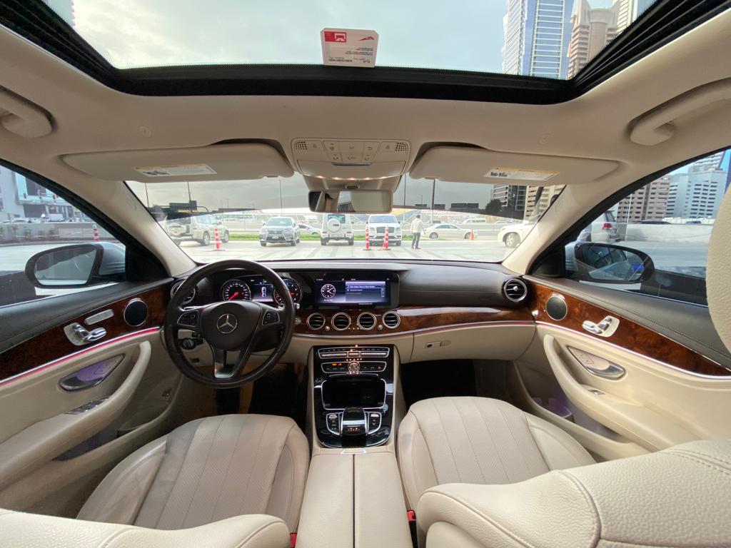 استئجار MERCEDES E300  رمادي 2018 طويلة الأمد في دبي