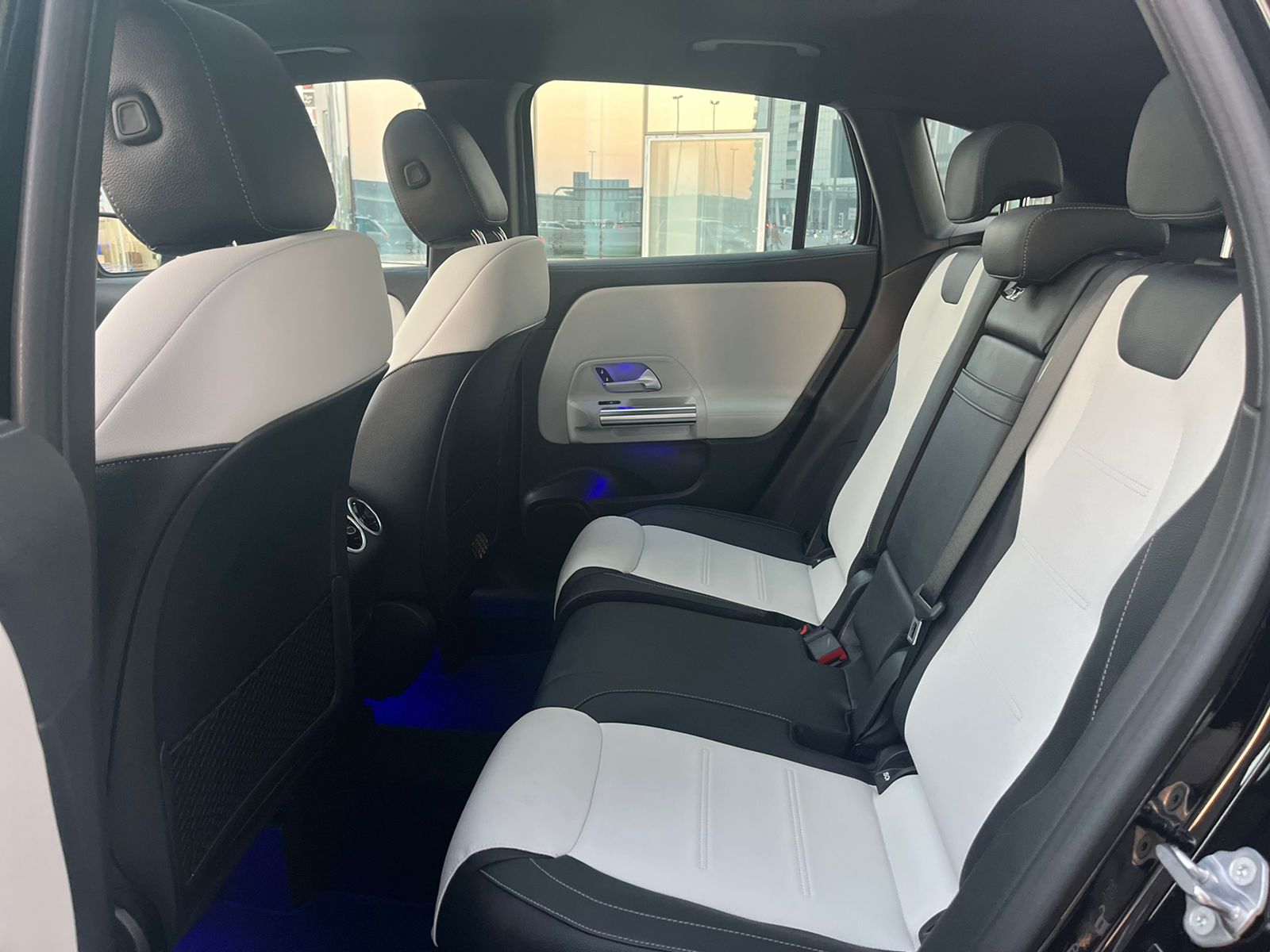 استئجار MERCEDES BENZ AMG GLA35 أزرق 2021 طويلة الأمد في دبي