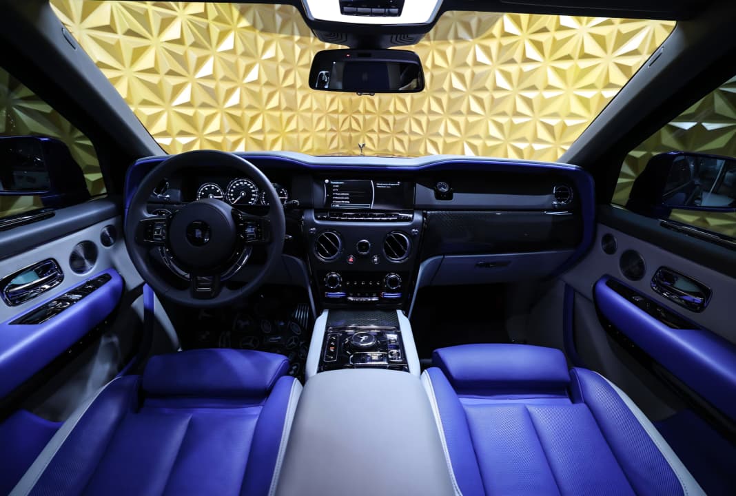 rent Rolls Royce Cullinan Purple Good Price  long term in dubai