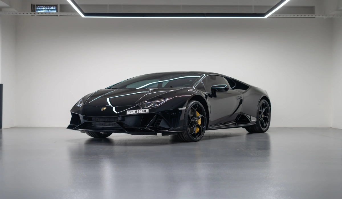 Lamborghini Huracan EVO BLACK 2022 location dubaï