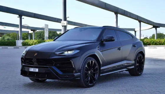 Lamborghini URUS BLACK 2022 location dubaï