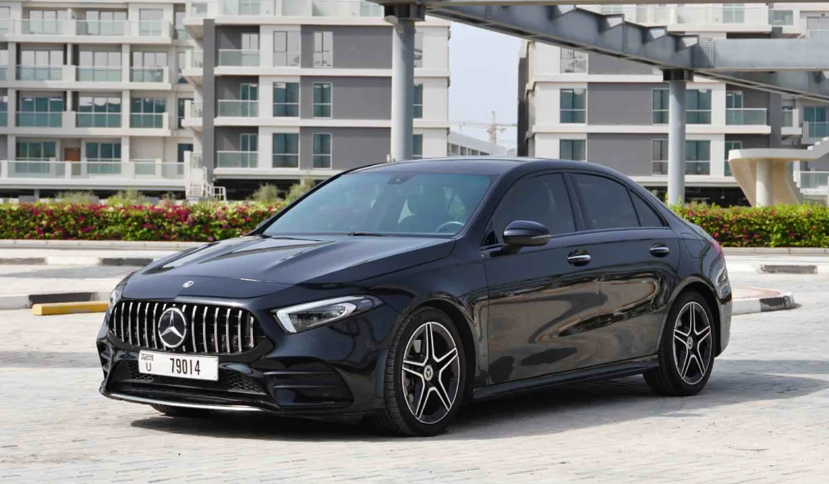 Mercedes A220 أسود 2021 تأجير دبي