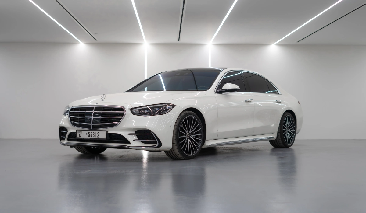 Mercedes S500 أبيض 2022 تأجير دبي
